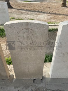 BAGHDAD (NORTH GATE) WAR CEMETERY - COX, H R